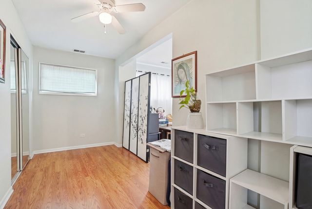 8947 S Komensky Avenue, Hometown, IL 60456