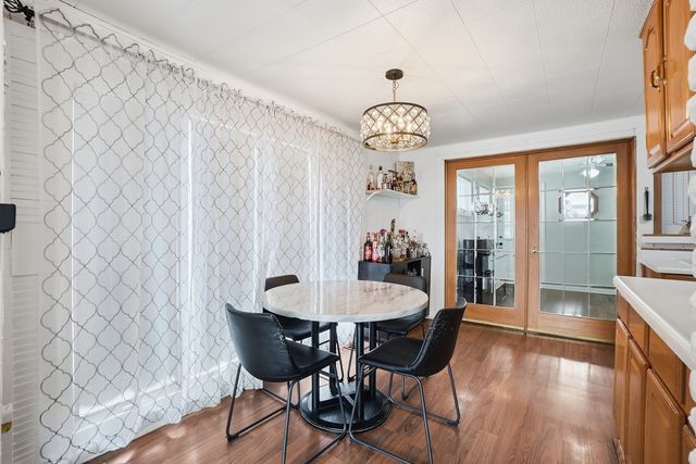 8947 S Komensky Avenue, Hometown, IL 60456