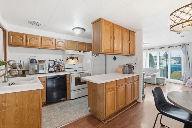 8947 S Komensky Avenue, Hometown, IL 60456