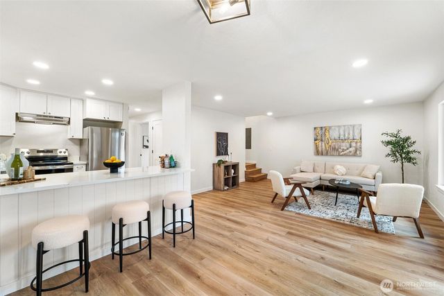 2210 E Timberlake West Drive, Shelton, WA 98584