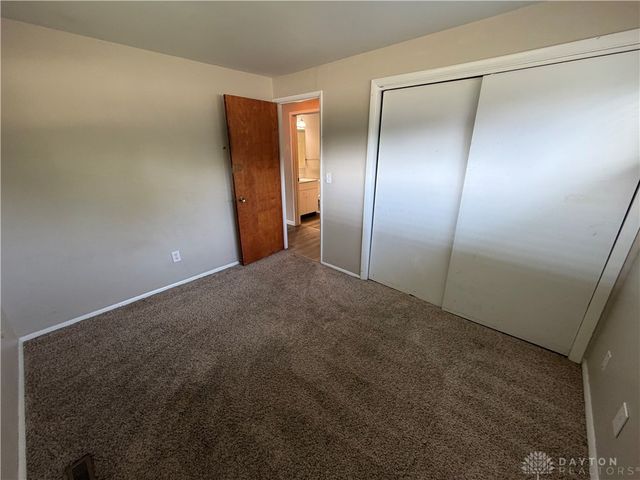 5611 Barnard Drive, Huber Heights, OH 45424