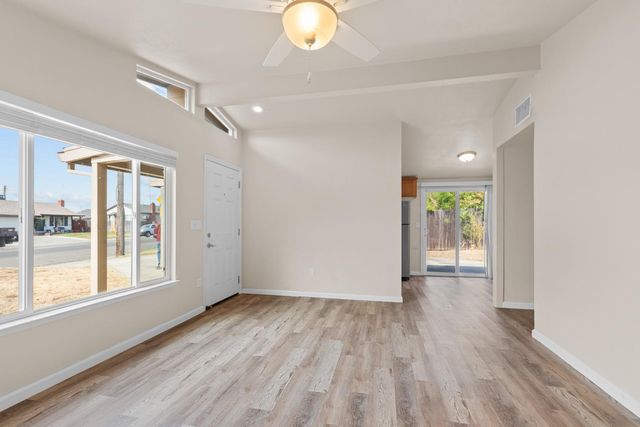3837 A St, North Highlands, CA 95660