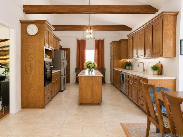 1414 Beckenham Dr, Baton Rouge, LA 70808