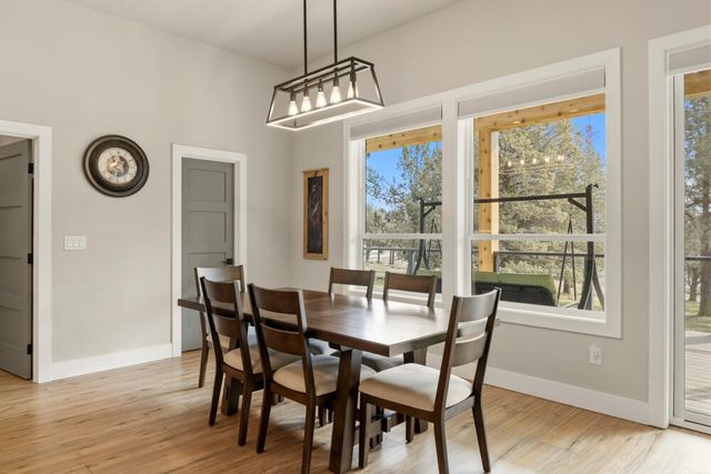 12156 Turnstone Drive, Klamath Falls, OR 97601