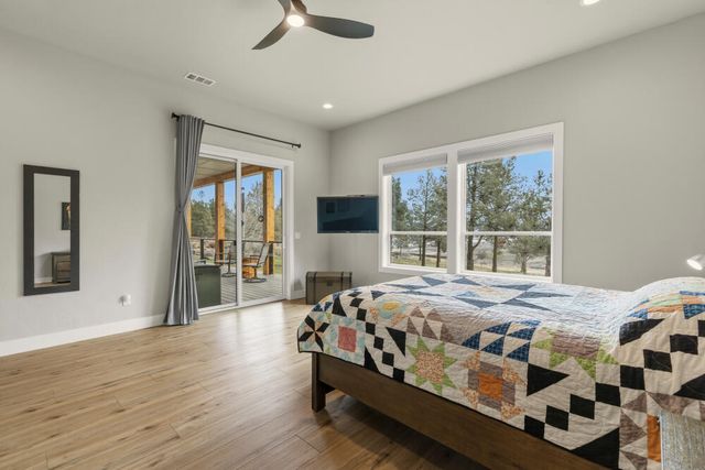 12156 Turnstone Drive, Klamath Falls, OR 97601