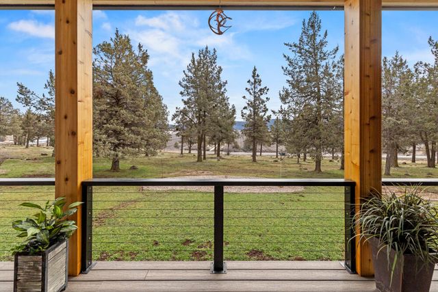 12156 Turnstone Drive, Klamath Falls, OR 97601