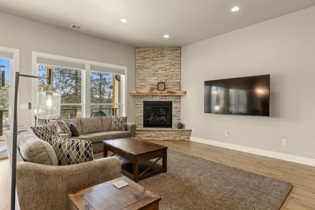 12156 Turnstone Drive, Klamath Falls, OR 97601