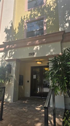 1919 Van Buren St 411A, Hollywood, FL 33020