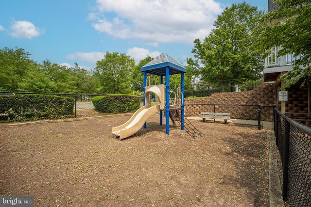 5932 KIMBERLY ANNE WAY, Alexandria, VA 22310