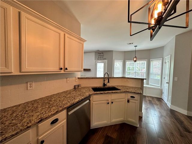 2758 Suttonwood Way, Buford, GA 30519