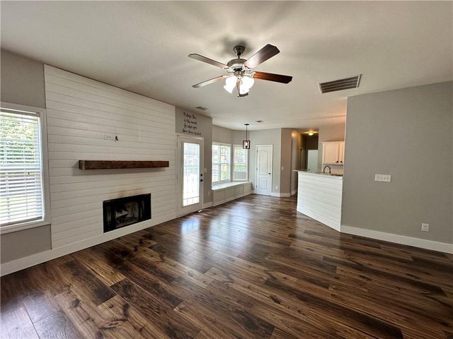 2758 Suttonwood Way, Buford, GA 30519