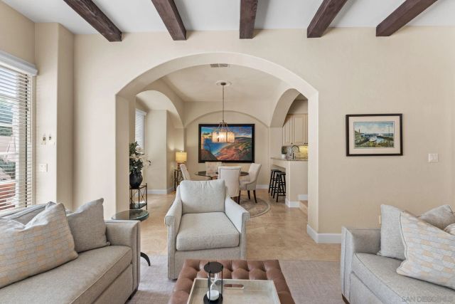 7713 Ivanhoe Ave., La Jolla, CA 92037