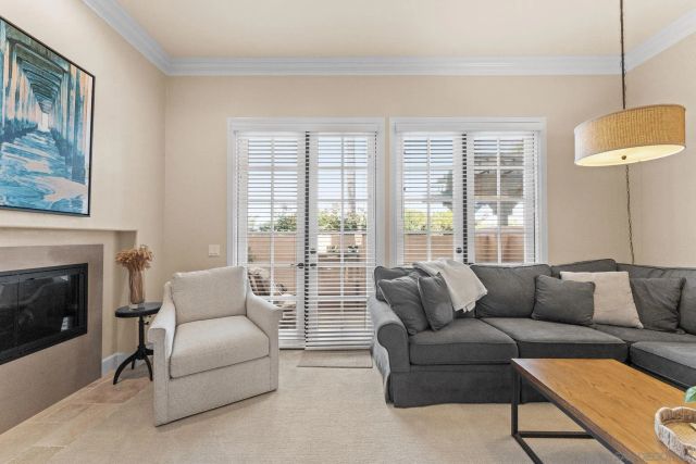 7713 Ivanhoe Ave., La Jolla, CA 92037