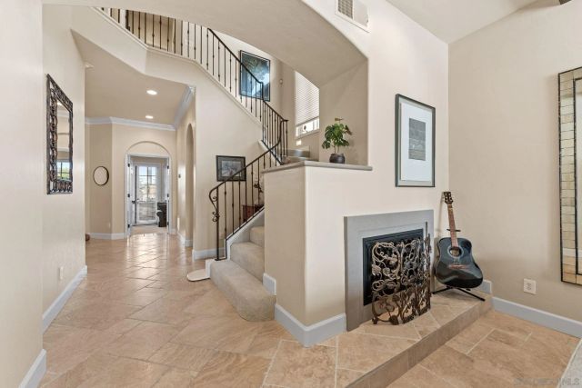 7713 Ivanhoe Ave., La Jolla, CA 92037