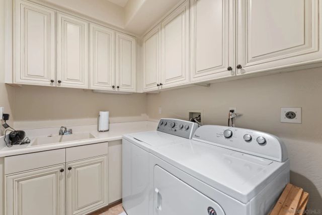 7713 Ivanhoe Ave., La Jolla, CA 92037
