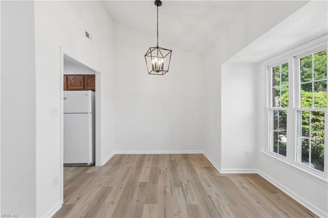 416 Hollomon DR, Hampton, VA 23666