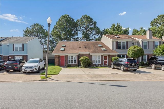 416 Hollomon DR, Hampton, VA 23666