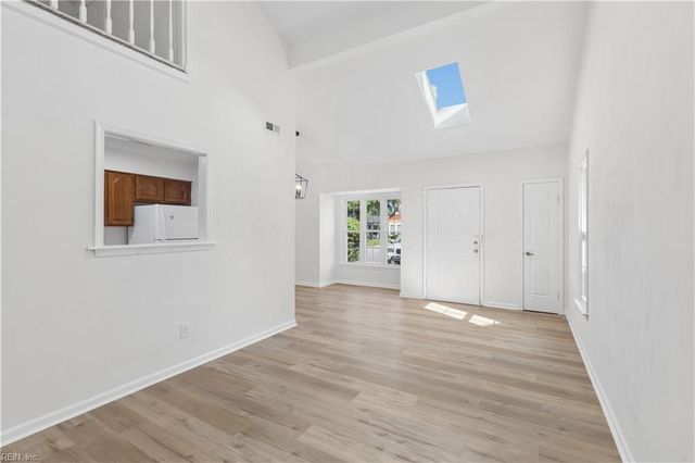 416 Hollomon DR, Hampton, VA 23666