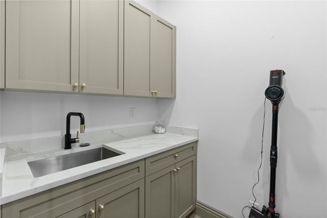 417 W ROSS AVENUE 2, Tampa, FL 33602