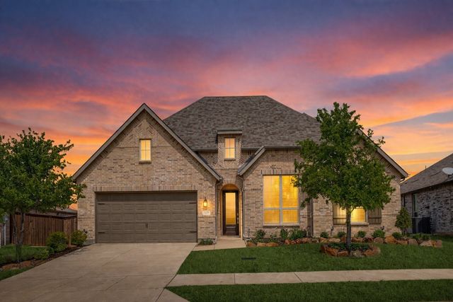 825 Glen Crossing Drive, Celina, TX 75009