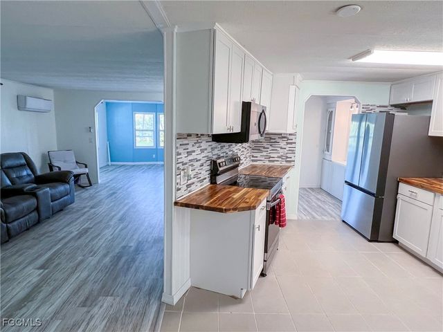 17801 Bryan CT, Fort Myers Beach, FL 33931