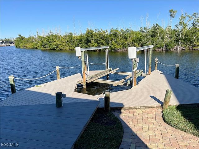 17801 Bryan CT, Fort Myers Beach, FL 33931