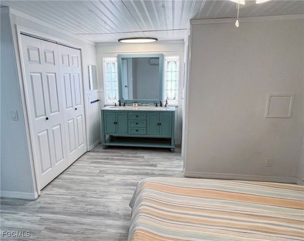 17801 Bryan CT, Fort Myers Beach, FL 33931