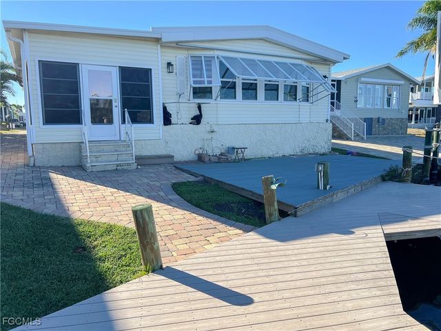 17801 Bryan CT, Fort Myers Beach, FL 33931