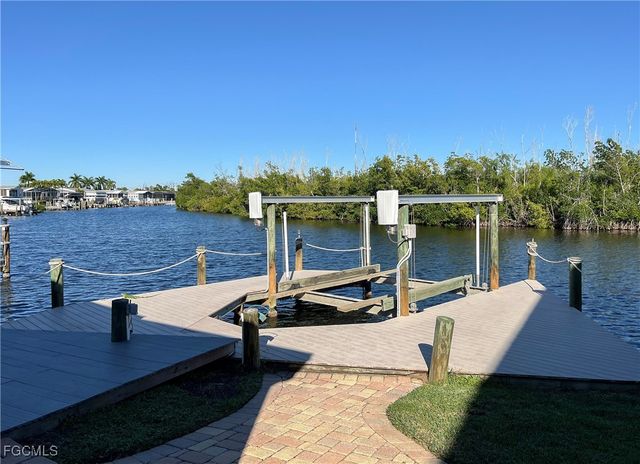 17801 Bryan CT, Fort Myers Beach, FL 33931