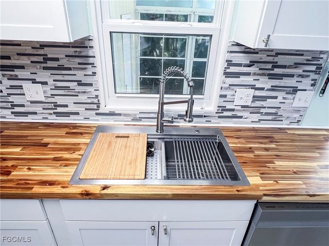 17801 Bryan CT, Fort Myers Beach, FL 33931