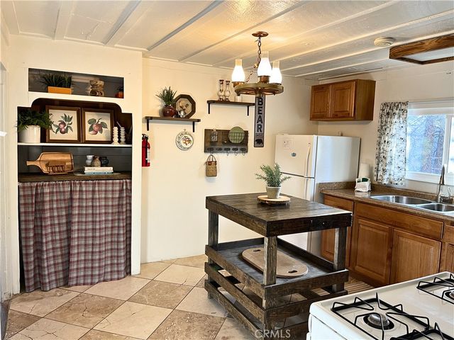 746 Talmadge Road, Big Bear Lake, CA 92315