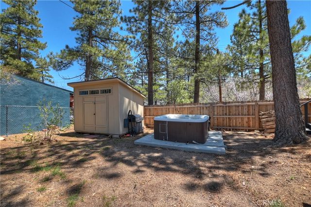 746 Talmadge Road, Big Bear Lake, CA 92315
