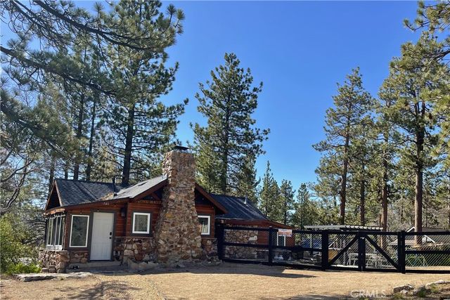 746 Talmadge Road, Big Bear Lake, CA 92315
