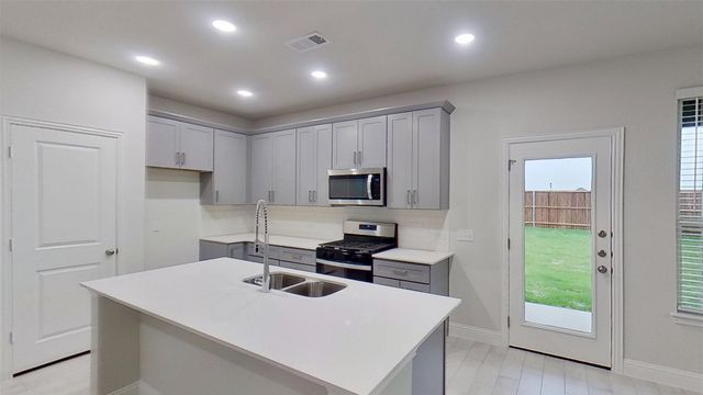 415 Magellan Road, Seagoville, TX 75159