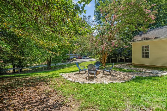 55 Greenwood Acres Drive, Mills River, NC 28759