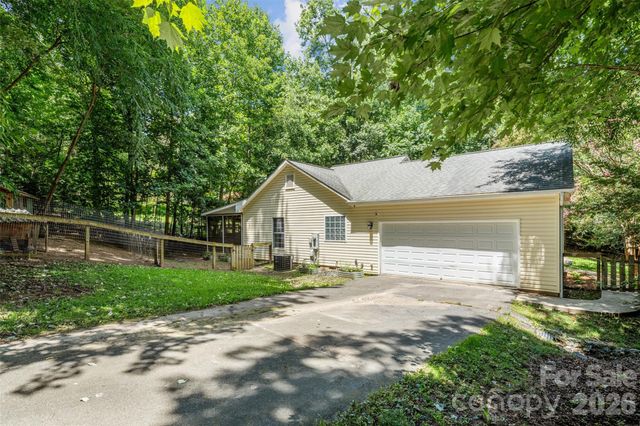 55 Greenwood Acres Drive, Mills River, NC 28759