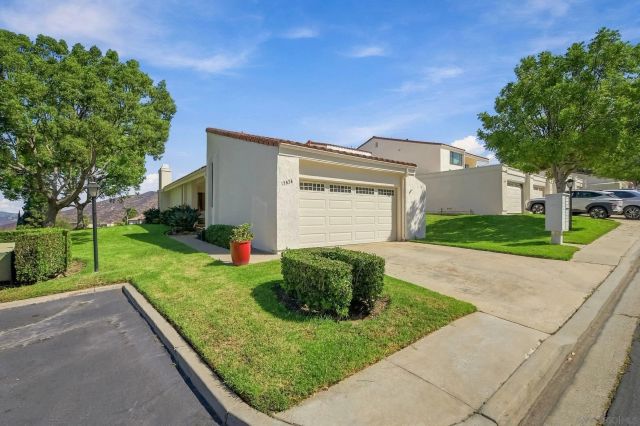 17824 Villamoura Dr, Poway, CA 92064