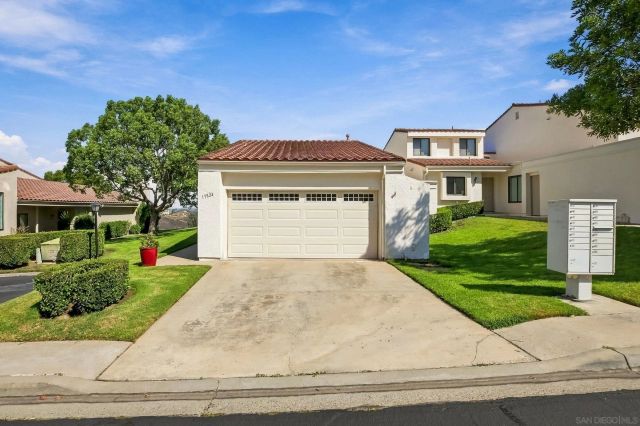 17824 Villamoura Dr, Poway, CA 92064