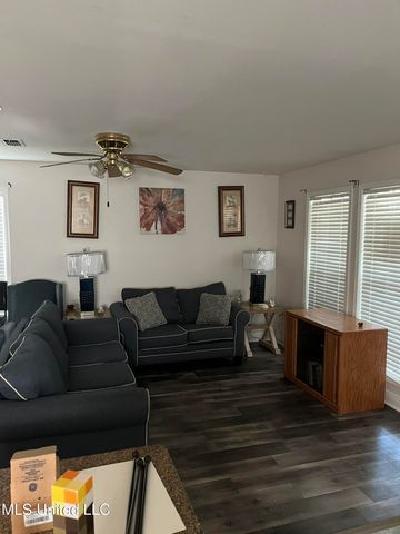 529 26th 1/2 Street, Gulfport, MS 39507