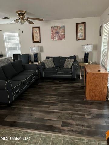 529 26th 1/2 Street, Gulfport, MS 39507