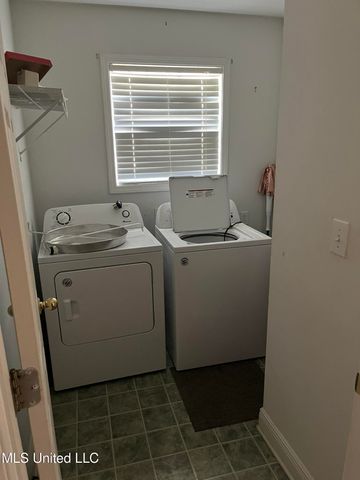 529 26th 1/2 Street, Gulfport, MS 39507