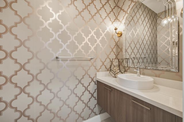 8272 NW 44th Terrace, Doral, FL 33166