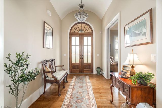 7955 Valley View Drive, Clemmons, NC 27012