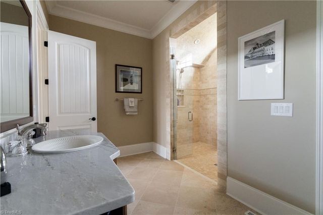 7955 Valley View Drive, Clemmons, NC 27012