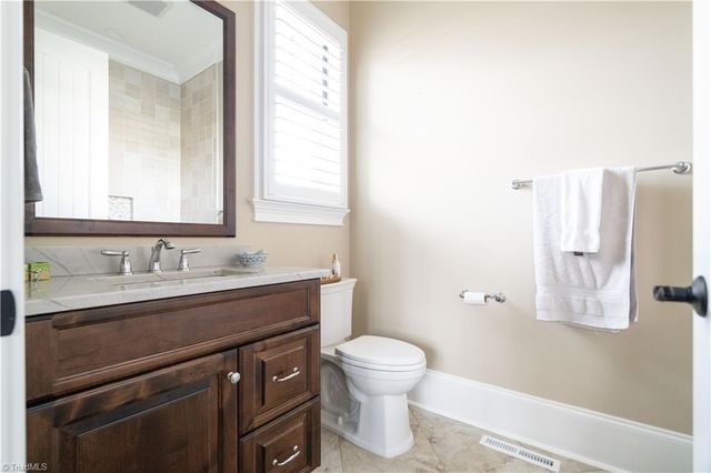 7955 Valley View Drive, Clemmons, NC 27012