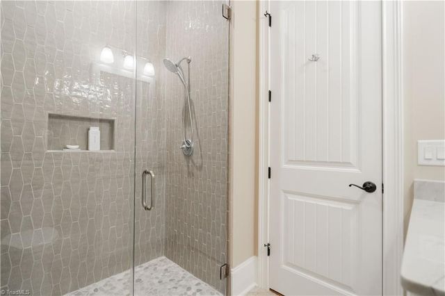 7955 Valley View Drive, Clemmons, NC 27012