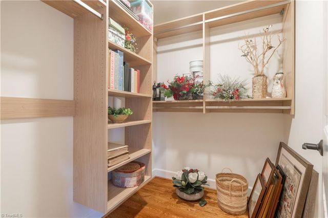 7955 Valley View Drive, Clemmons, NC 27012