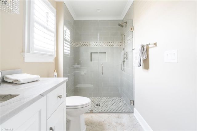 7955 Valley View Drive, Clemmons, NC 27012