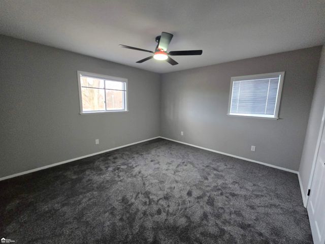 1043 Balmoral Parkway, Flint, MI 48532