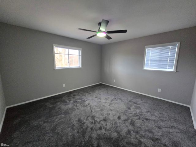 1043 Balmoral Parkway, Flint, MI 48532